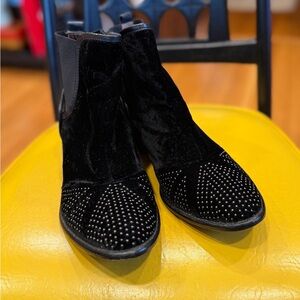 Donald J. Pliner Black Leather Boots